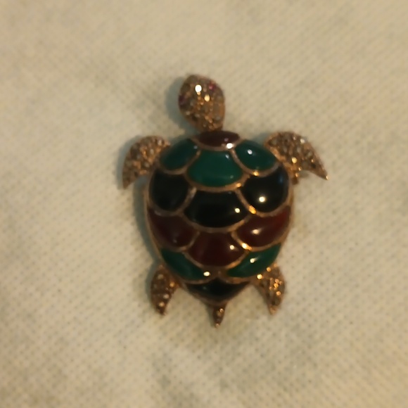Jewelry - Vintage sterling silver turtle brooch